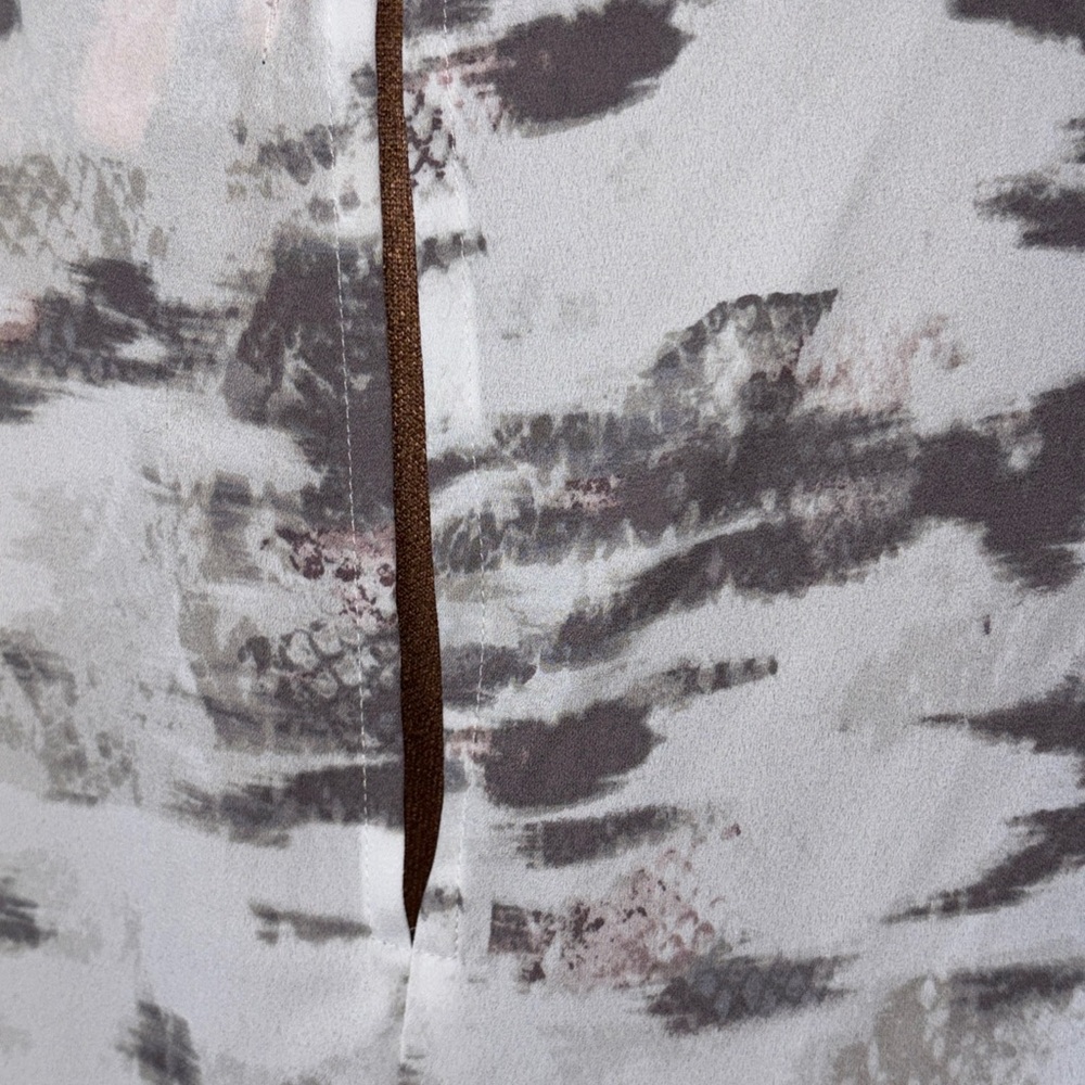 Juicy Couture white/Gray snake print rhinestone flowing front XL - Picture 9 of 16